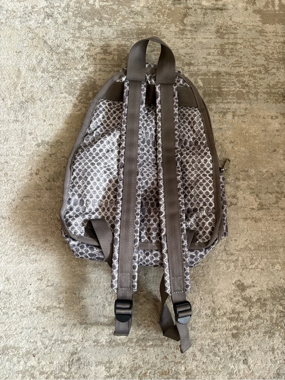 Lesportsac Snake-Print Backpack - Gray & White Compact School Gym Travel (AS-IS)